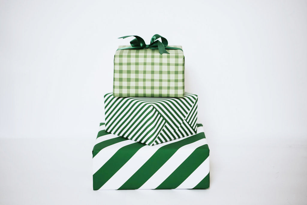 Green Christmas Wrapping Paper, Pinstripe Plaid, Green and Gold Wrapping  Paper, Elegant Gift Wrapping Paper, Minimal Design, Green Wrapping 